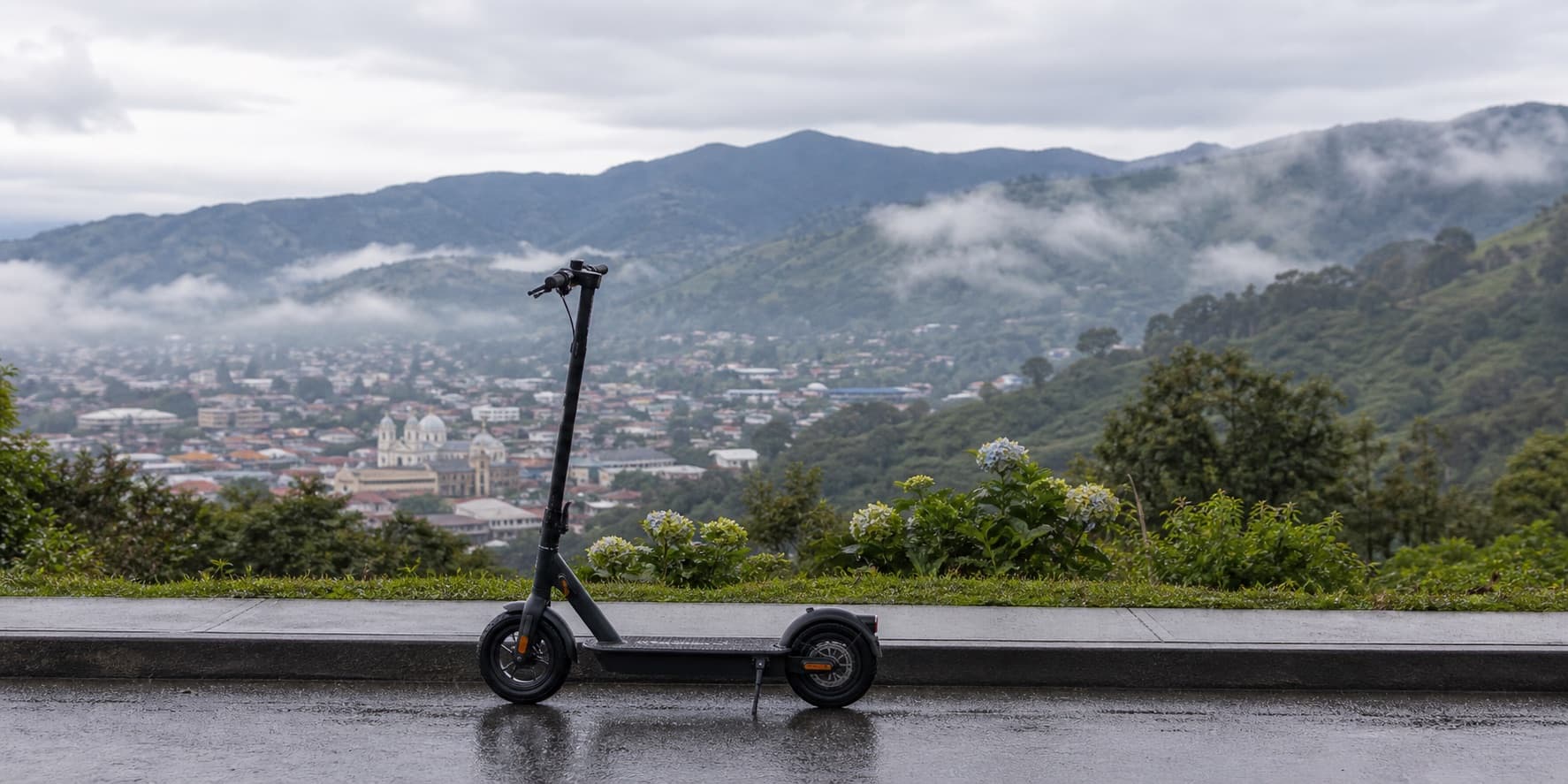 Cartago Electric scooters route